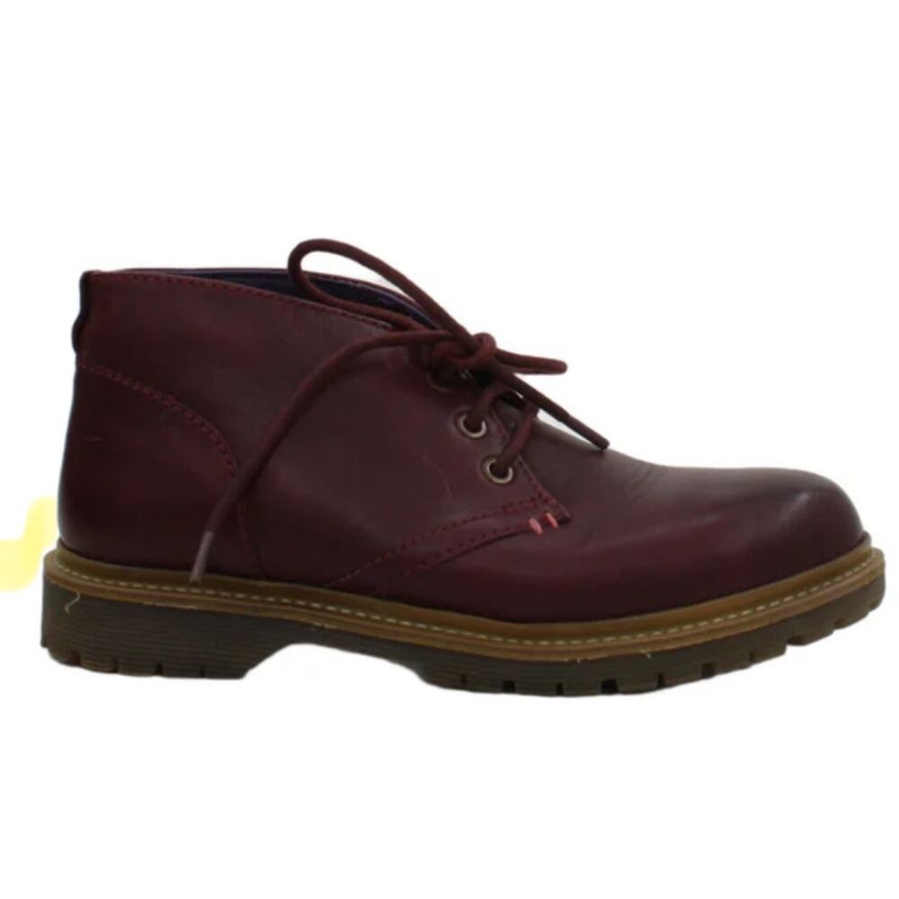Women's Lace-Up Ankle Boot in Burgundy